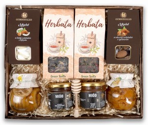 Kosz prezentowy pełen różności