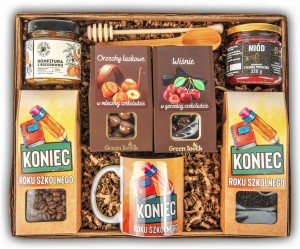 Kosz prezentowy kawa, herbata, kubek - dla nauczyciela prezent na zakończenie roku