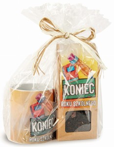 Prezent na zakończenie roku szkolnego, kubek z herbatą dla nauczyciela