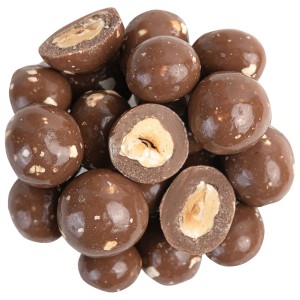 Orzechy laskowe w mlecznej czekoladzie z prażonymi orzechami 250 g premium