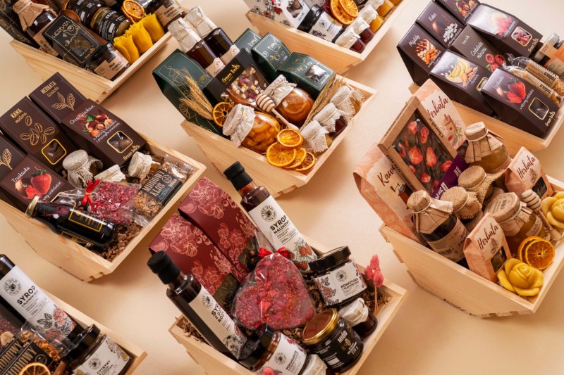 Skrzynka prezentowa green touch zestaw herbat prezent premium (4).jpg