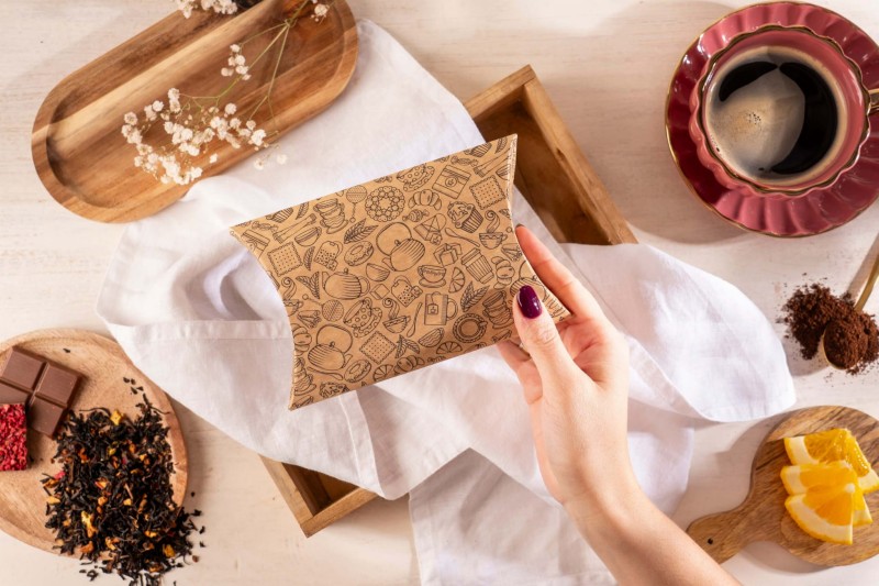 pudelko box upominek z herbata i czekolada pillow gift by Green Touch (6).jpg