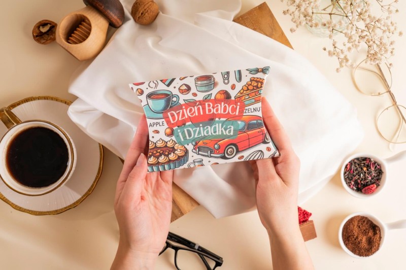 Prezent upominek na dzien babci i dziadka herbata kawa czekoladka box (5).jpg