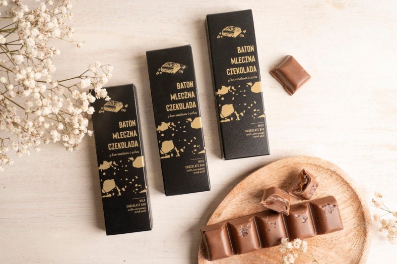 Baton slony karmel czekoladowy z nadzieniem karmelowym green touch 42 g (3).jpg