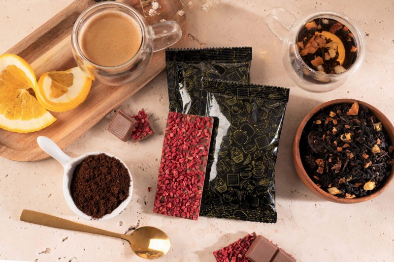 pudelko box upominek z herbata i czekolada pillow gift by Green Touch (3).jpg