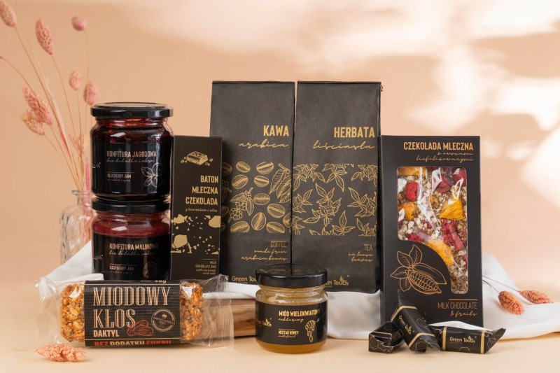 Zestaw prezentowy duzy kosz herbata kawa slodycze kraftowe konfitury miod (4).jpg