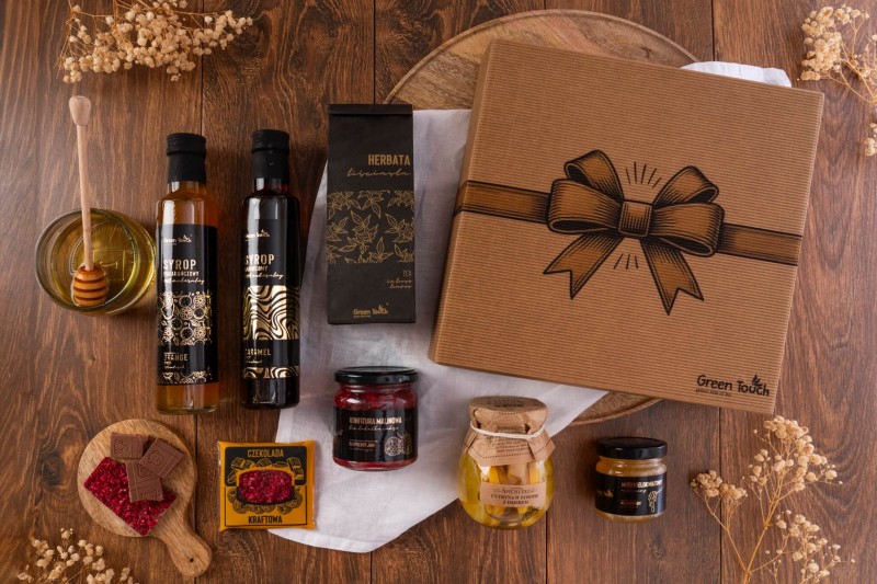 Zestaw kosz prezentowy upominek herbata syropy miod konfitura cytryny box (3).jpg