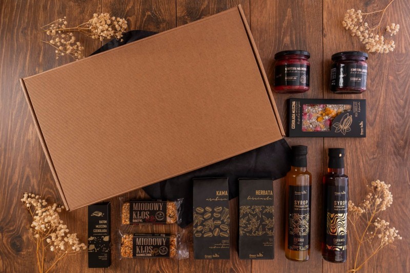 Mega zestaw prezentowy duzy kosz box herbata kawa slodycze przetwory syropy (3).jpg