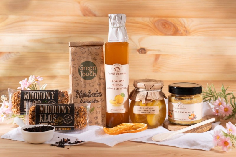 Kosz box prezentowy prezent upominek herbata batony konfitura syrop zdrowy (1).jpg