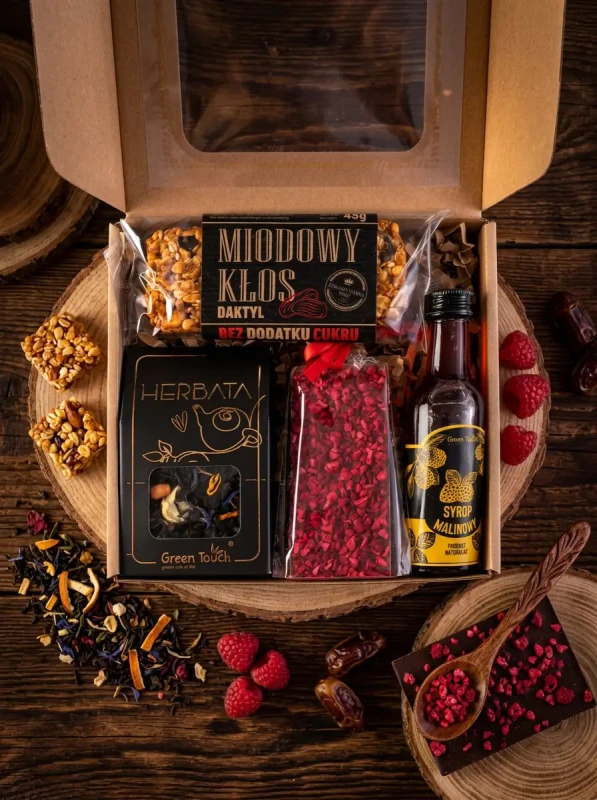 Box prezentowy kraftowy syrop malinowy zestaw herbata czekolada lio baton (3).webp