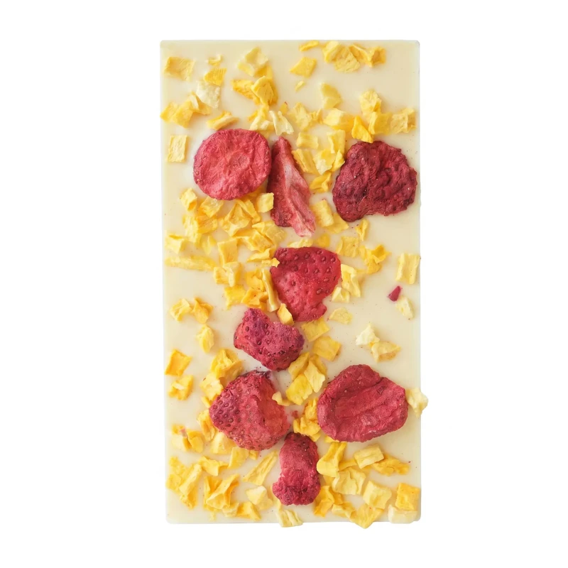 CZEKOLADA BIAŁA BEZ DODATKU CUKRU Z TRUSKAWKAMI I MANGO LIOFILIZOWANE 50 g (3).webp