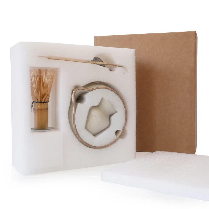 ZESTAW CERAMICZNY DO MATCHA MIOTEŁKA CZARKA ŁYŻECZKA STOJAK SITKO KOMPLET (3).webp