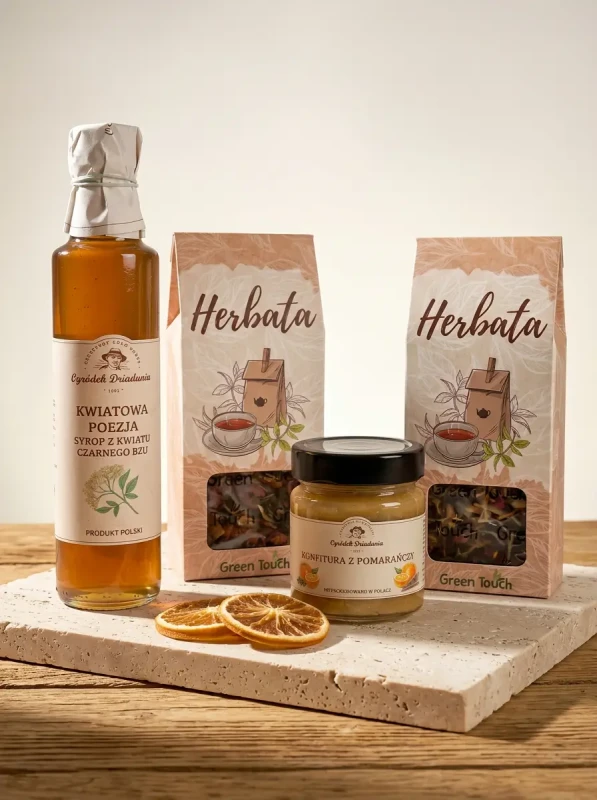 Kosz prezentowy z naturalnymi przetworami i herbatą (3).webp