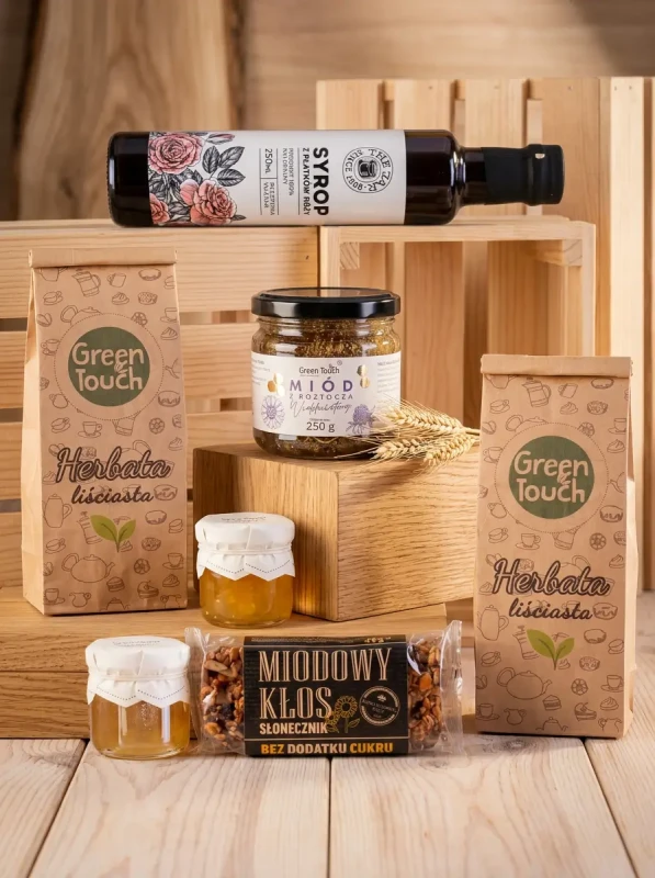 Kosz prezentowy prezent zestaw herbat owocowych syrop różany cytryna miód (2).webp