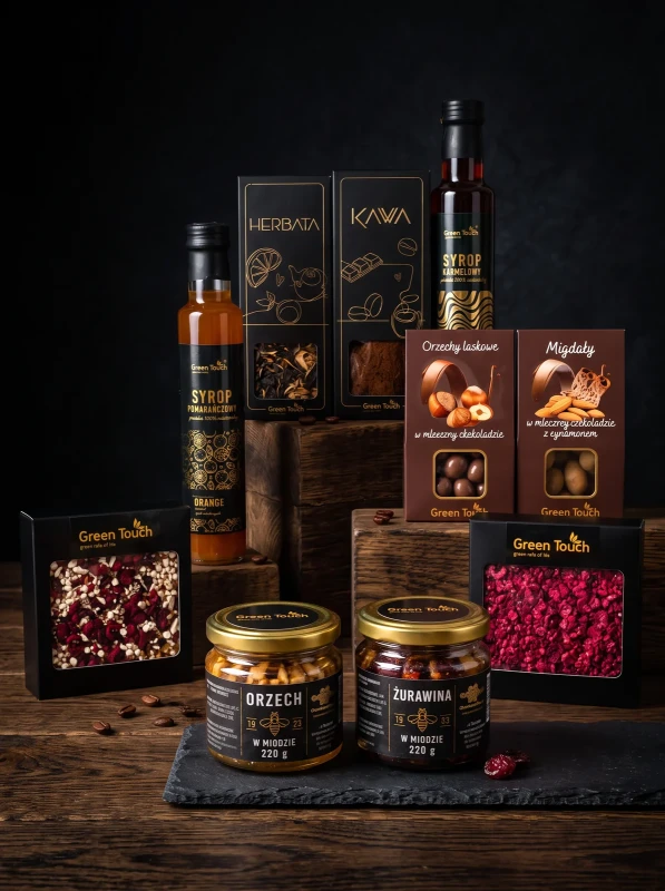 Skrzynka prezentowa deluxe z herbatą, kawą i czekoladami — prezent z Twoją dedykacją