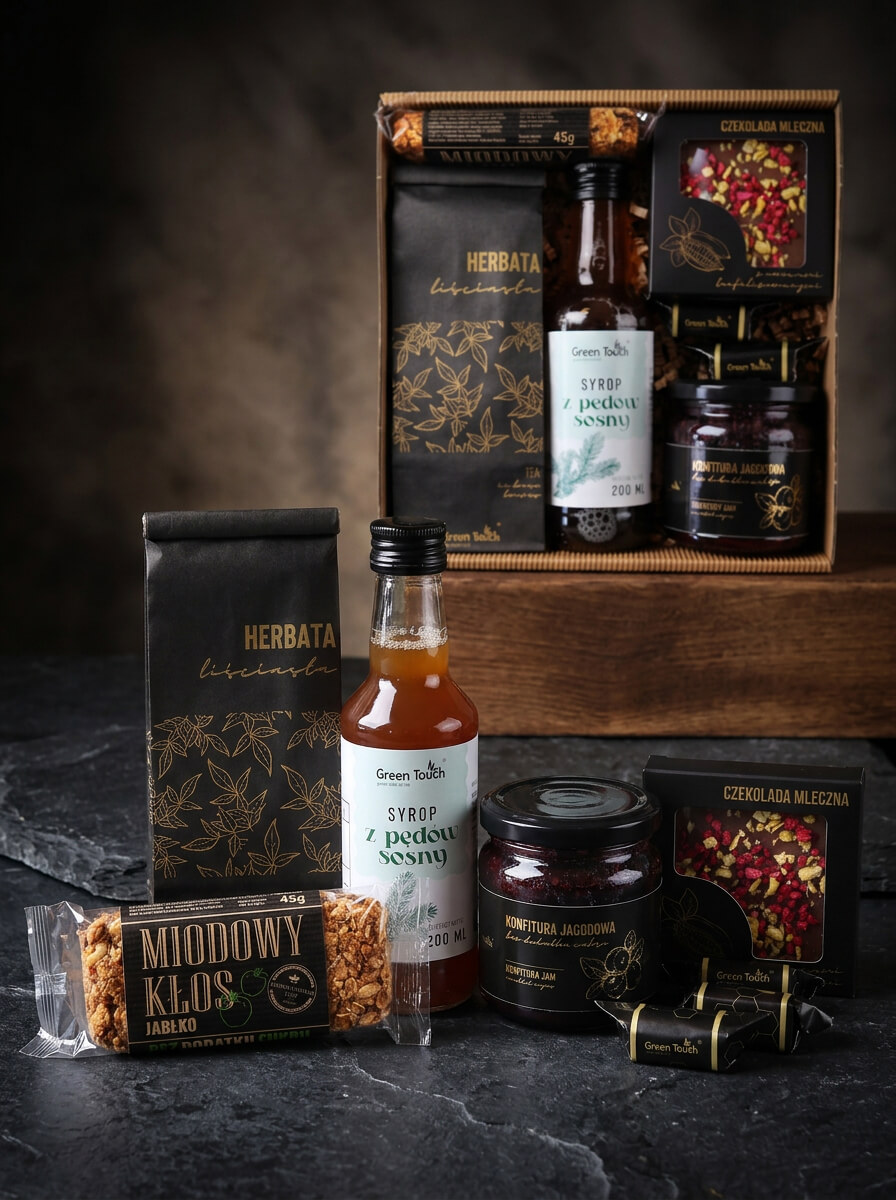 ZESTAW PREZENTOWY BOX RZEMIEŚLNICZY HERBATA CZEKOLADA SYROP PRZYSMAKI PREMIUM (1).jpeg