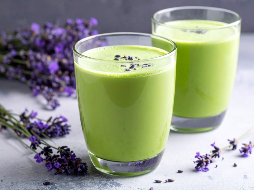 Matcha Lavender Latte – czym jest i jak przygotować ją w domu?