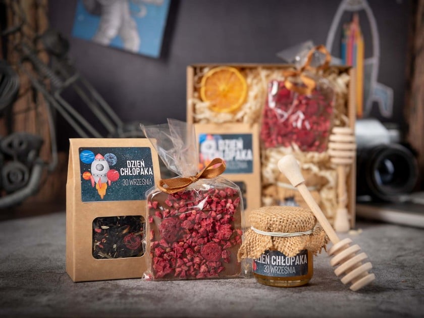 Prezent na Dzień Chłopaka 2025 – pomysły na oryginalne upominki