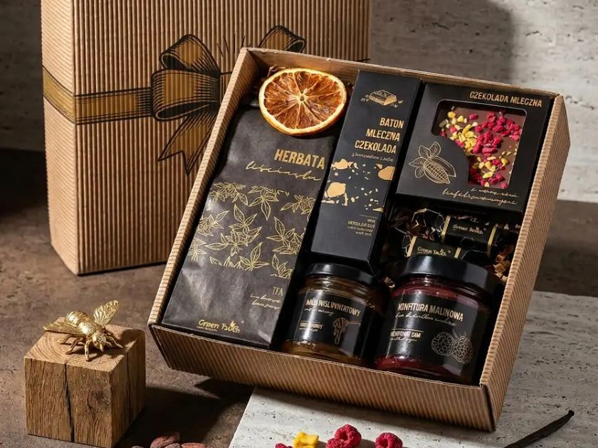 Prezent dla miłośnika zielonej herbaty – 5 pomysłów na eleganckie zestawy herbaciane